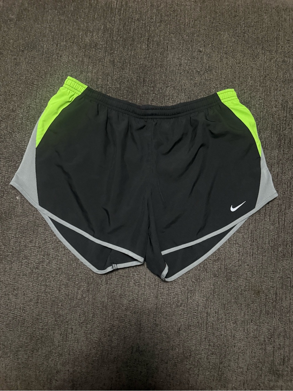 Nike Women’s Dri-FIT Running Shorts Size Large Black Neon Green Reflective - Picture 2 of 8